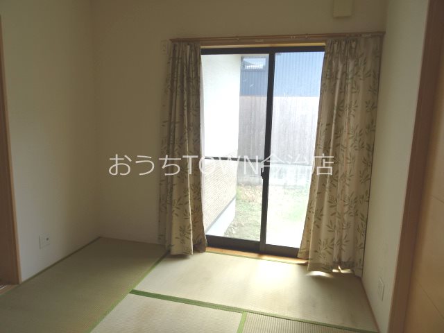 村上貸家(宮下町) リビング