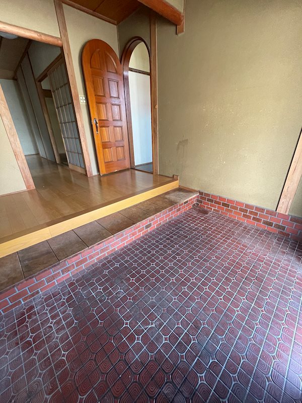 萩生・日野貸家 玄関