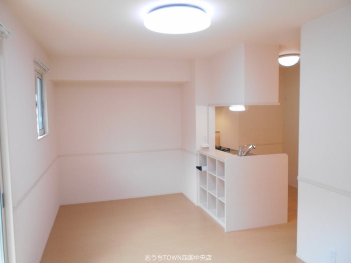Una casa comoda リビング