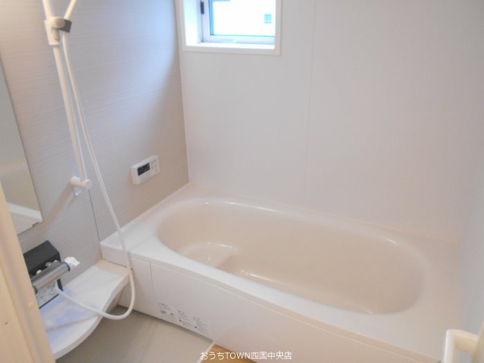Una casa comoda 風呂画像