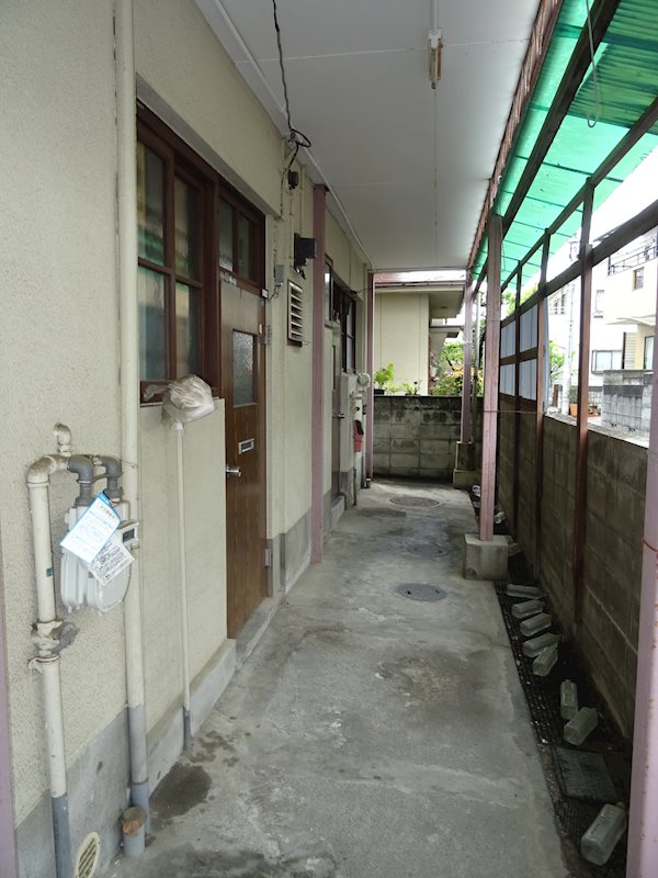 小倉荘 ベランダ