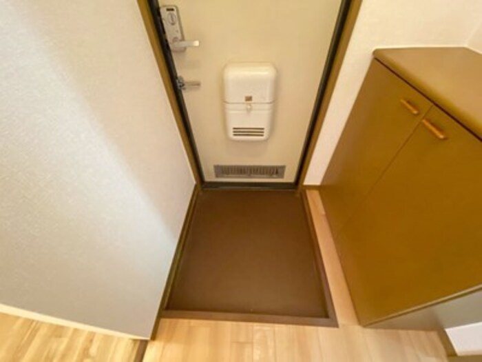 ヴィラアスカ30　D 玄関