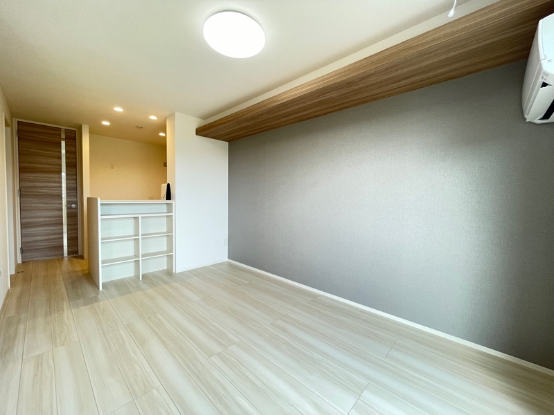 スバル リビング