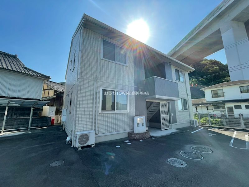 Una casa comoda 202号室 外観