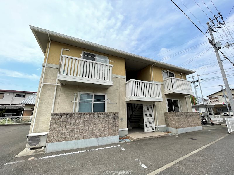 エミグランド 201号室 外観