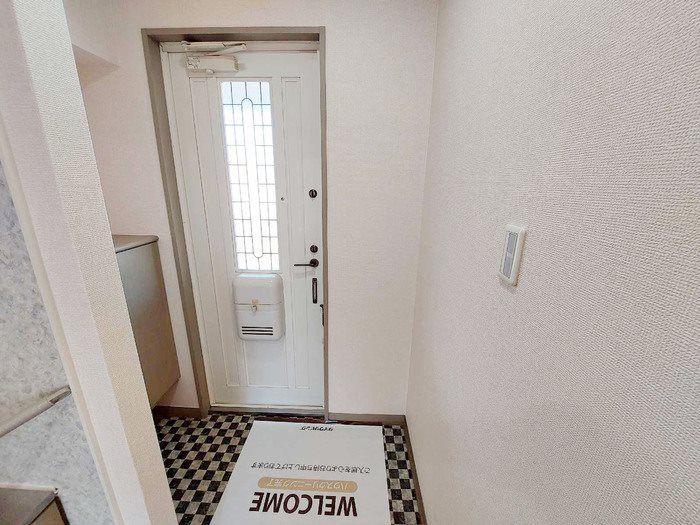 アベニューハタダⅢ 玄関