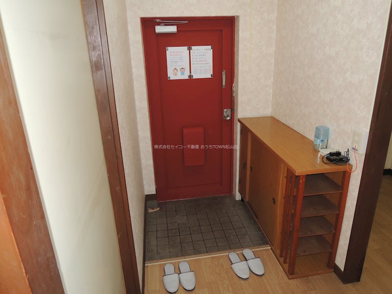 清水マンション 玄関