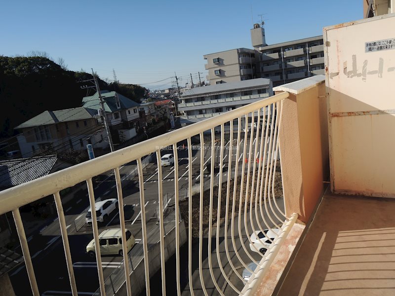清水マンション ベランダ