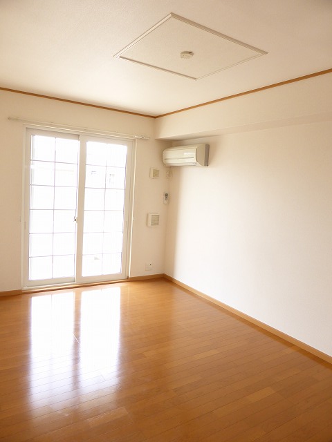 サンリット桜木Ｂ リビング