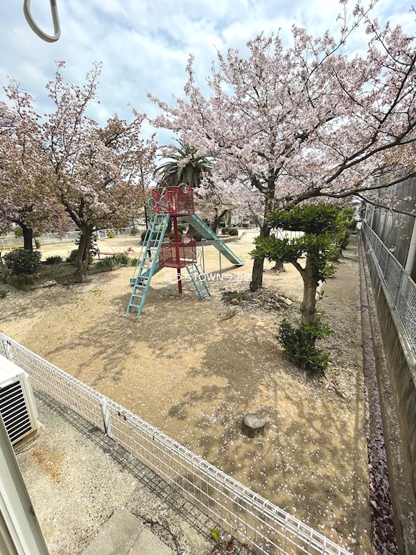 枝堀ハイツ ベランダ