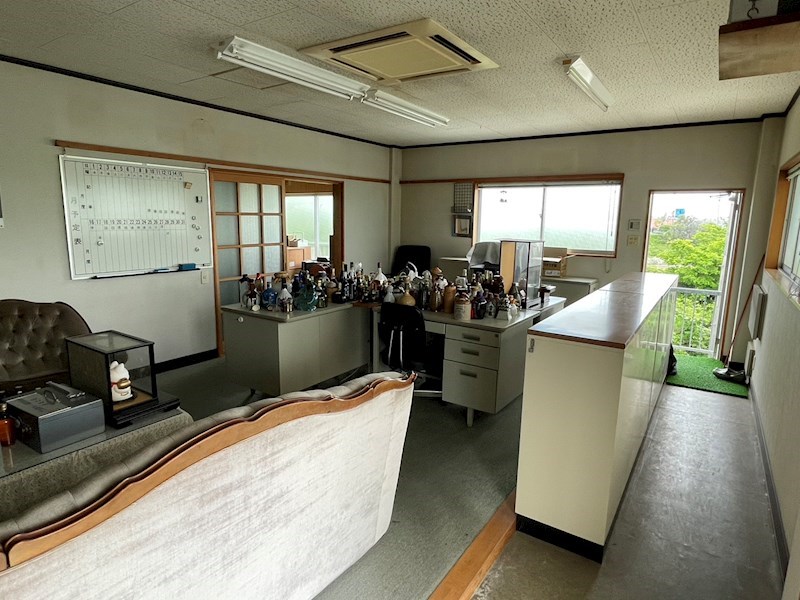 東村南　住居兼事務所 玄関