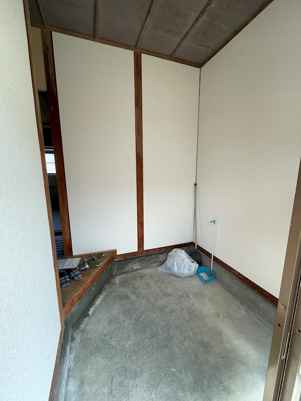 庄内町　秋山貸家 玄関
