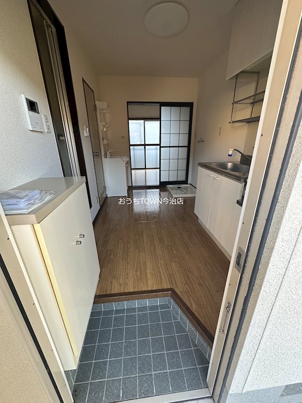 サンヒルズ山路 玄関