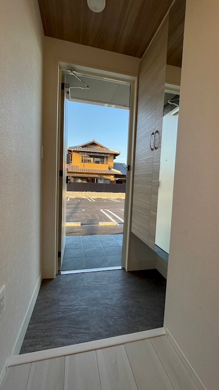 D-roomニシキ 玄関