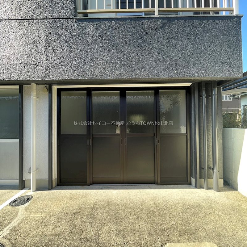しらさぎハイツ 玄関