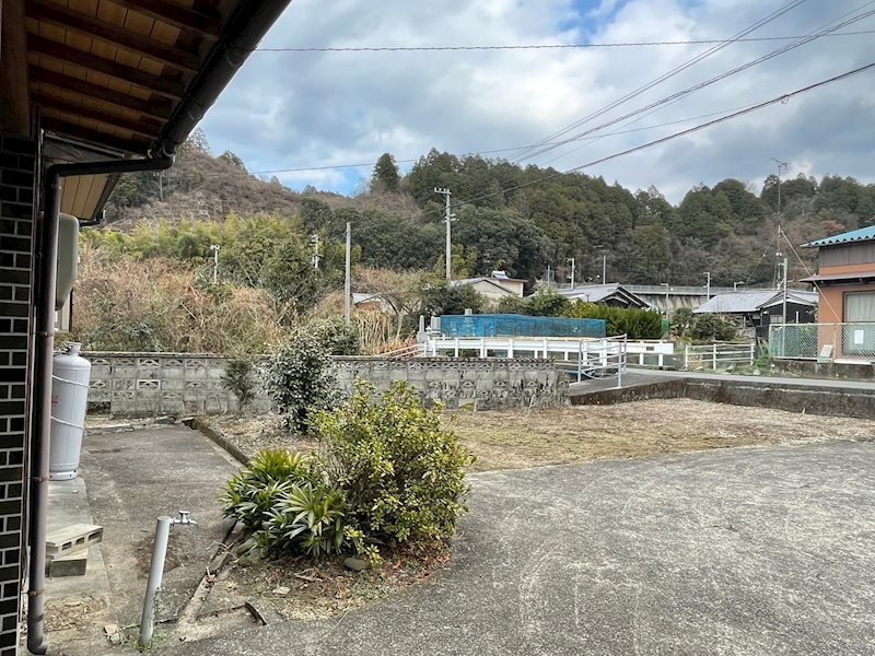 船木鴻上貸家(道面) ベランダ