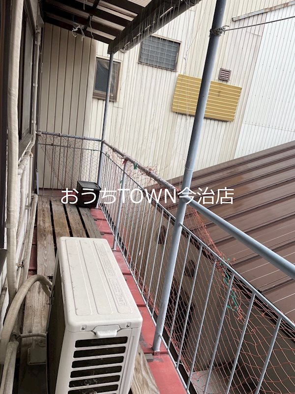 共栄町貸家 ベランダ