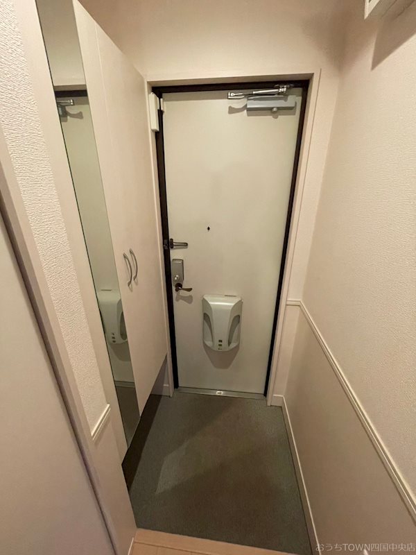 カサフェリス 玄関