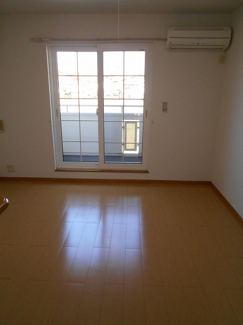 バリオン リビング