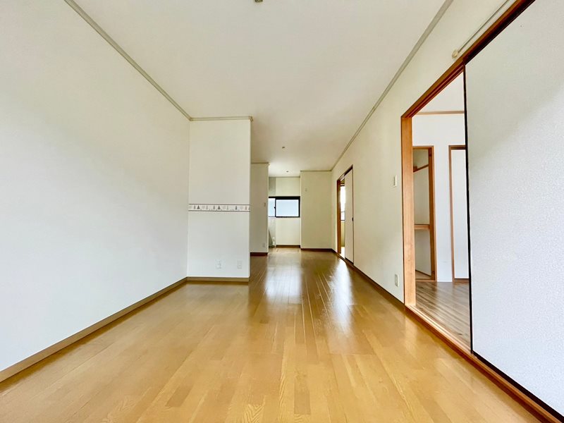 国領ハイツ　B棟 リビング