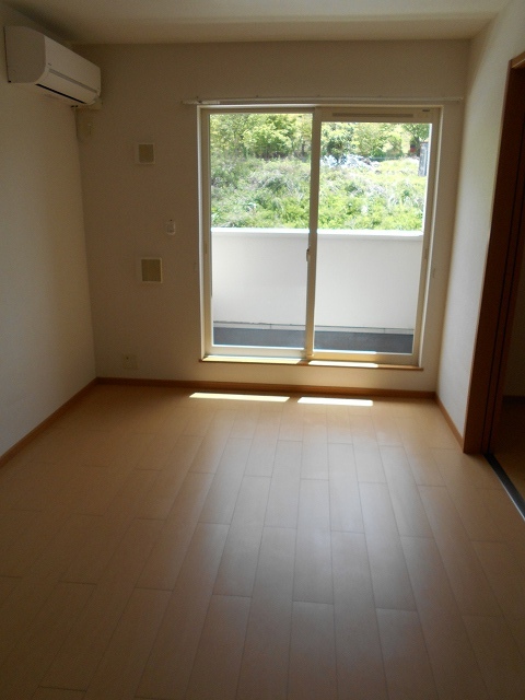 グラン・すずかぜの丘Ｂ リビング