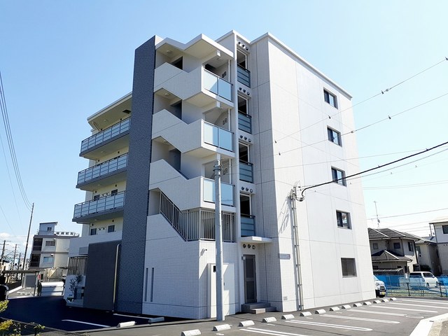 ルーベル中村 407号室 外観