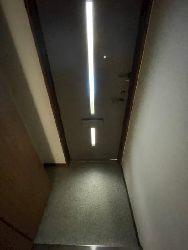 フォブール巴 玄関