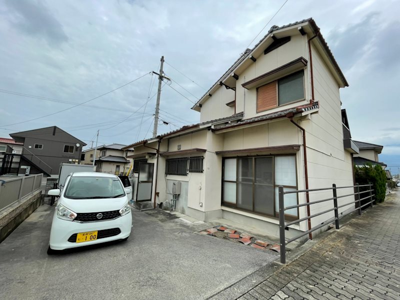 平形4-38貸家 外観