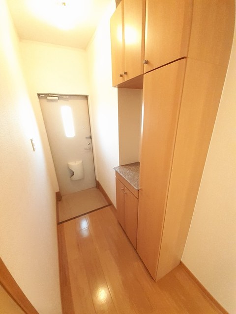 サンシャイン桜木 玄関