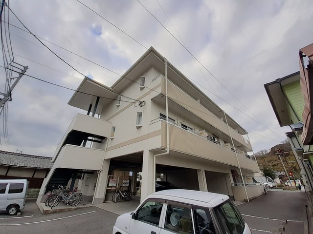 グランドマンション茶うす 305号室 外観