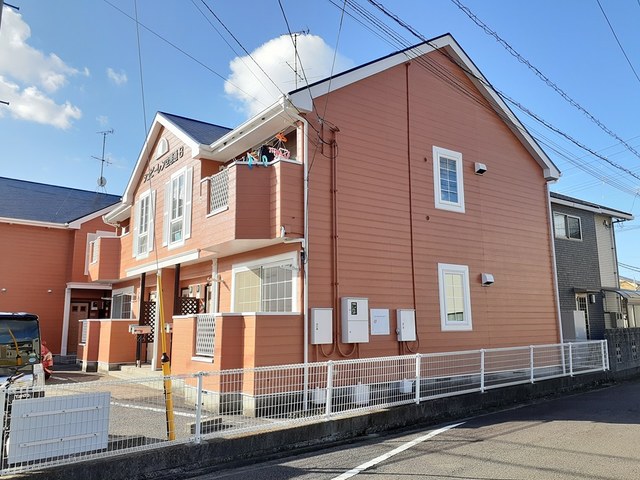 シュピーレン空港通Ｂ 201号室 外観