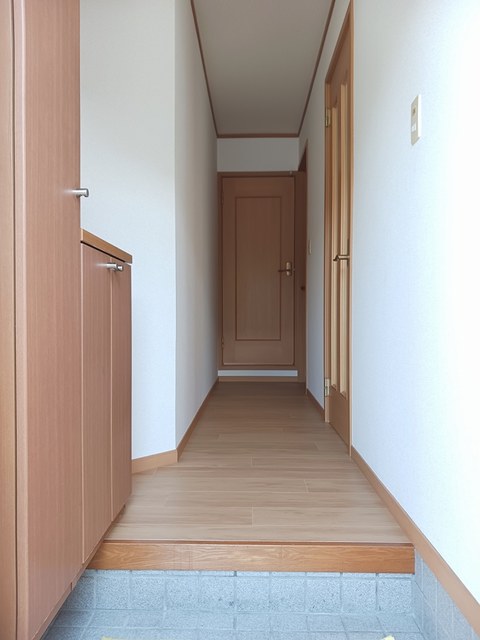 アルモニーハイツ 玄関