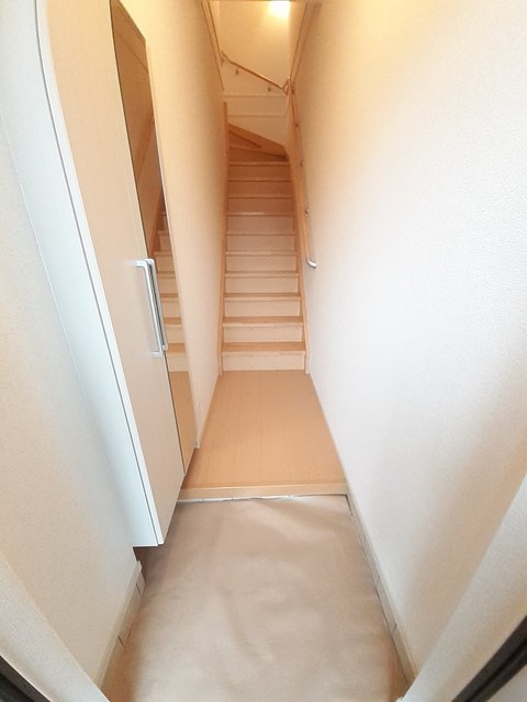 シュウ・レミングＡ 玄関