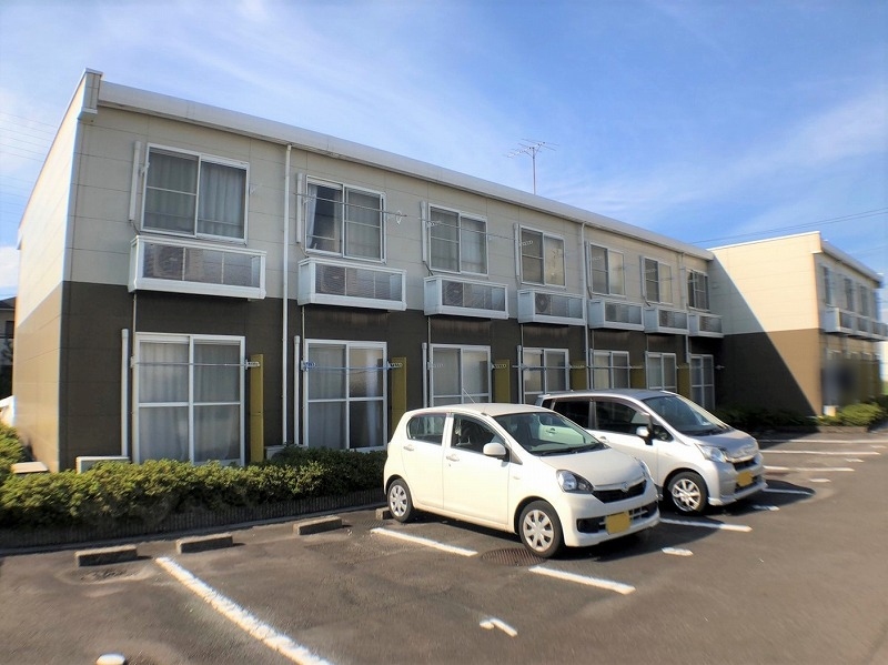 レオパレスカマン　オレイエ 109号室 外観