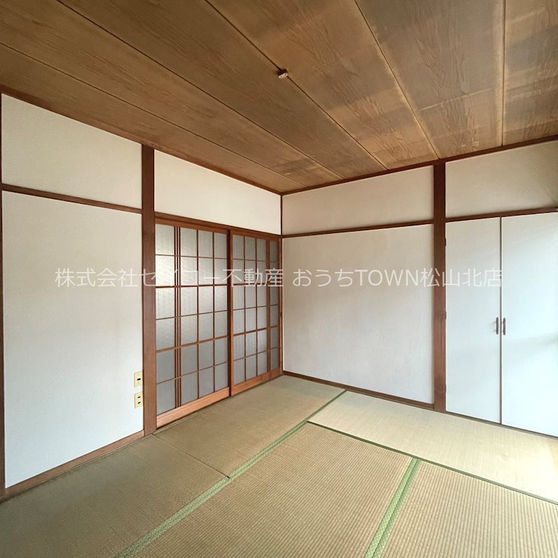 針田町一戸建て  リビング