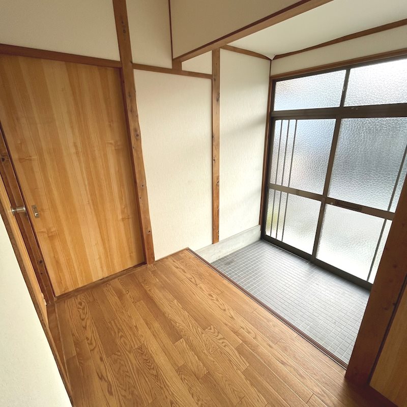 今村貸家（古川北）  玄関