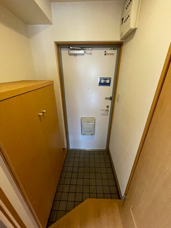 メゾンヴィサージュ３ 玄関