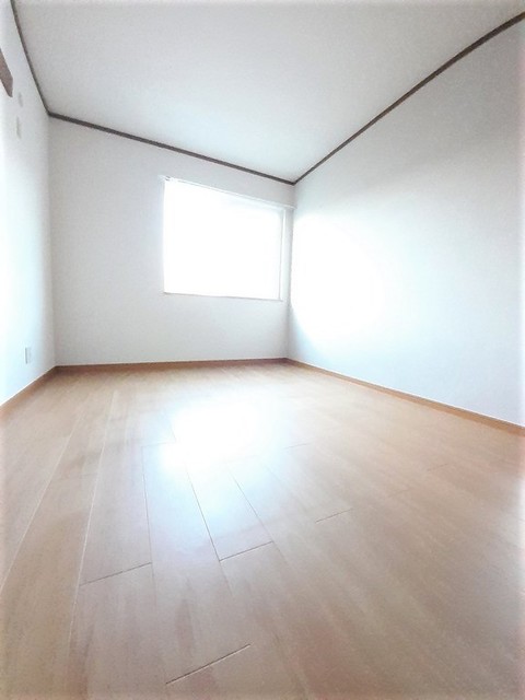 ドリームハイツ垣生Ｂ ベッドルーム