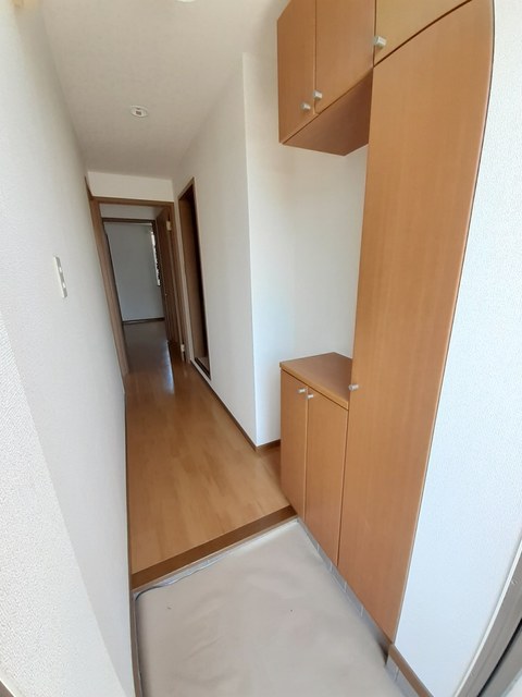 ソレアードアパルタメント 玄関