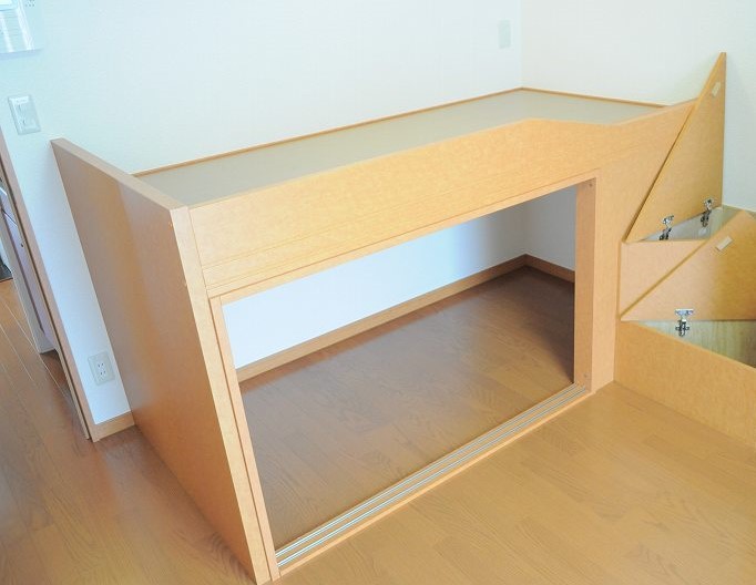 レオパレス片山 ベッドルーム
