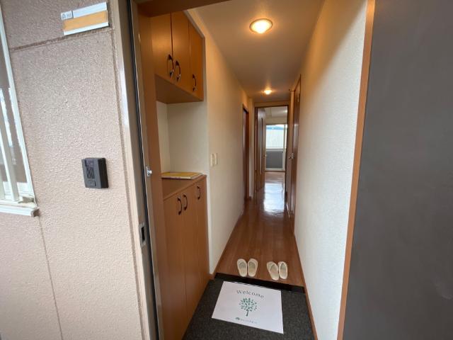 エスタージ・ヒルズ　２番館 玄関