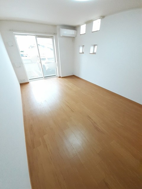イート　ハーブⅠ リビング