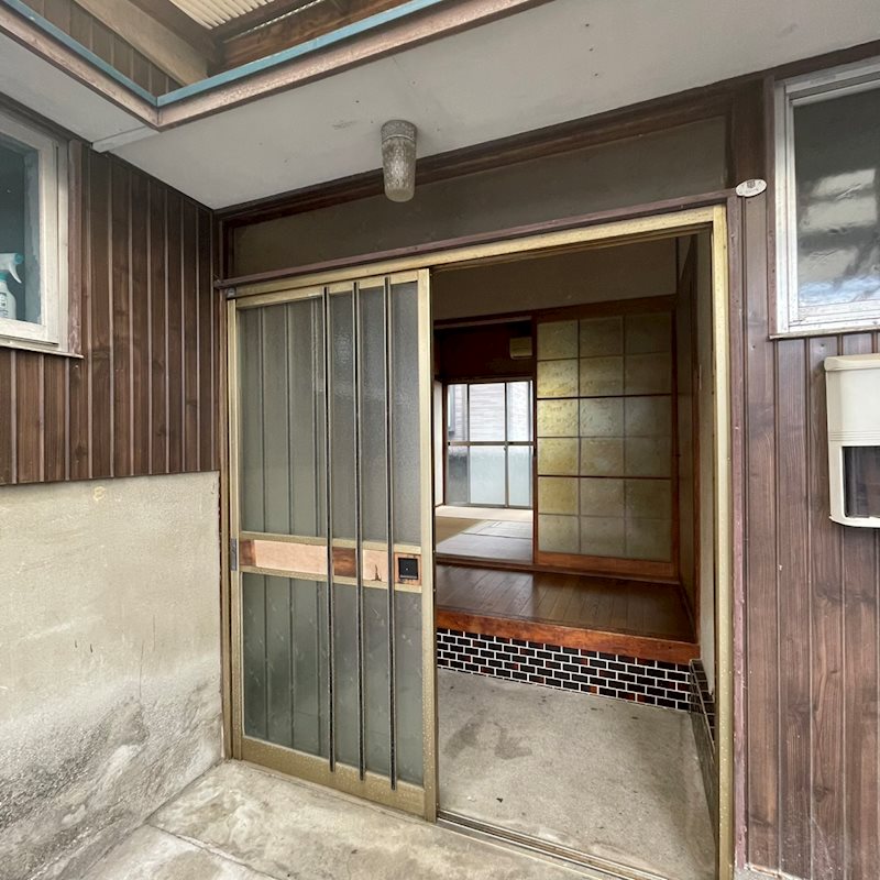 南吉田町借家 玄関