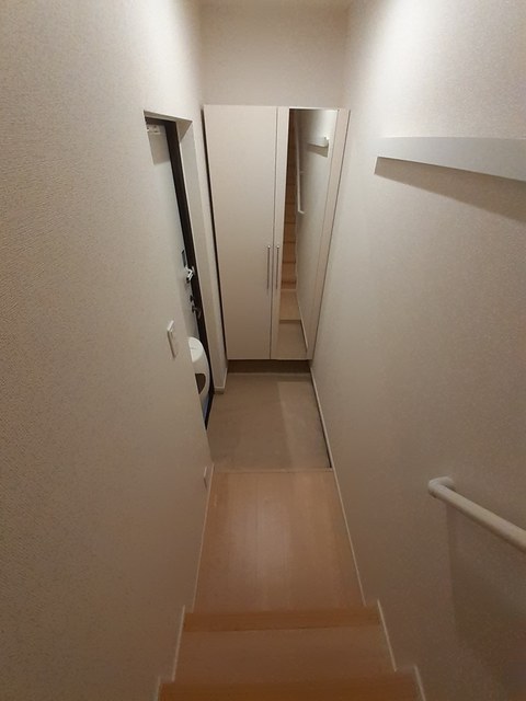 ミニョン　ノンブリル川之江Ａ 玄関