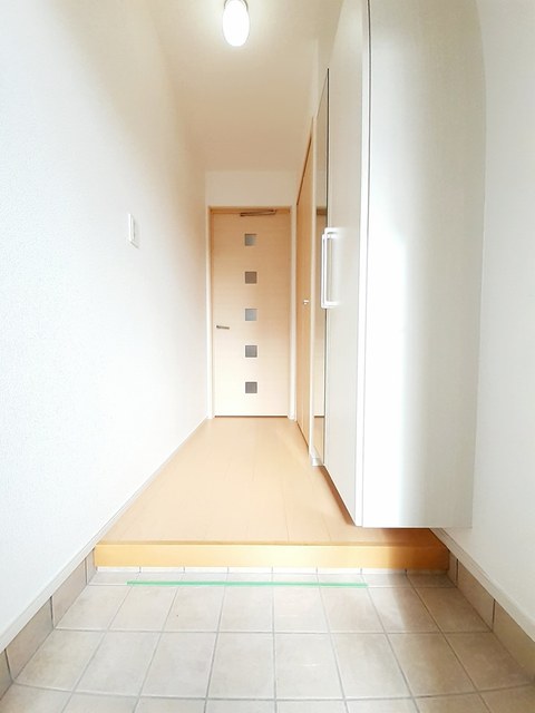 ミルト近見　Ⅲ 玄関
