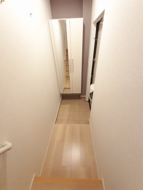 ファミール光葉　Ｂ 玄関