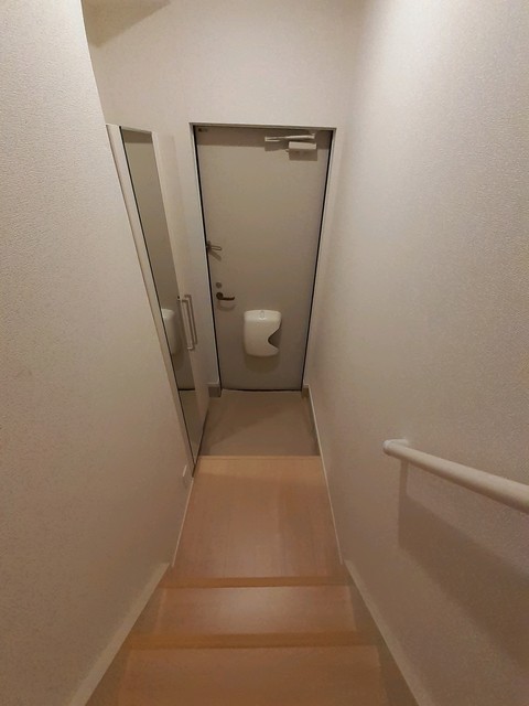 フロイデ　ＫＡＮＡＧＥＮ三島１ 玄関