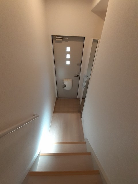 クラール松原町Ａ 玄関