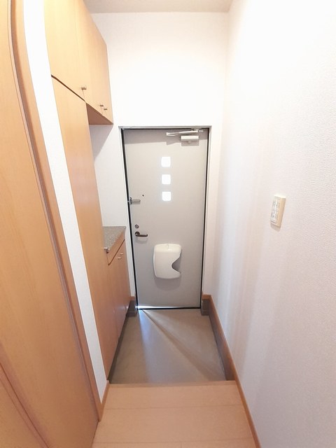 グラン・すずかぜの丘Ａ 玄関