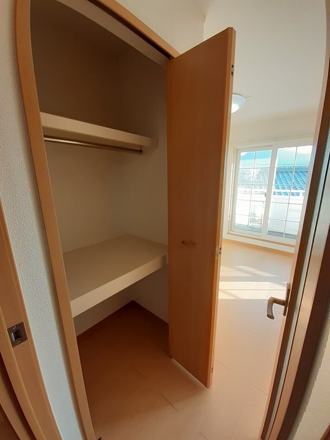 リラ その他4